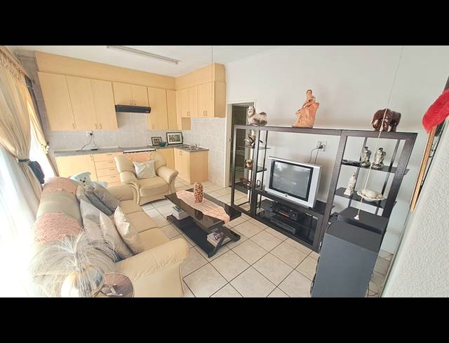 1 BEDROOM FLAT TO LET IN ARCON PARK